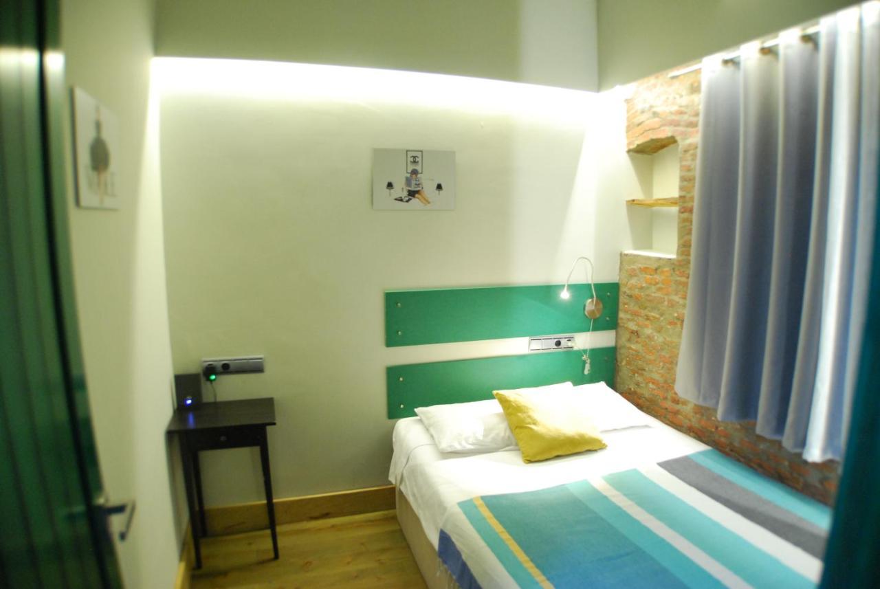 Welcome Apartments Retiro Park Charme Madrid Bagian luar foto